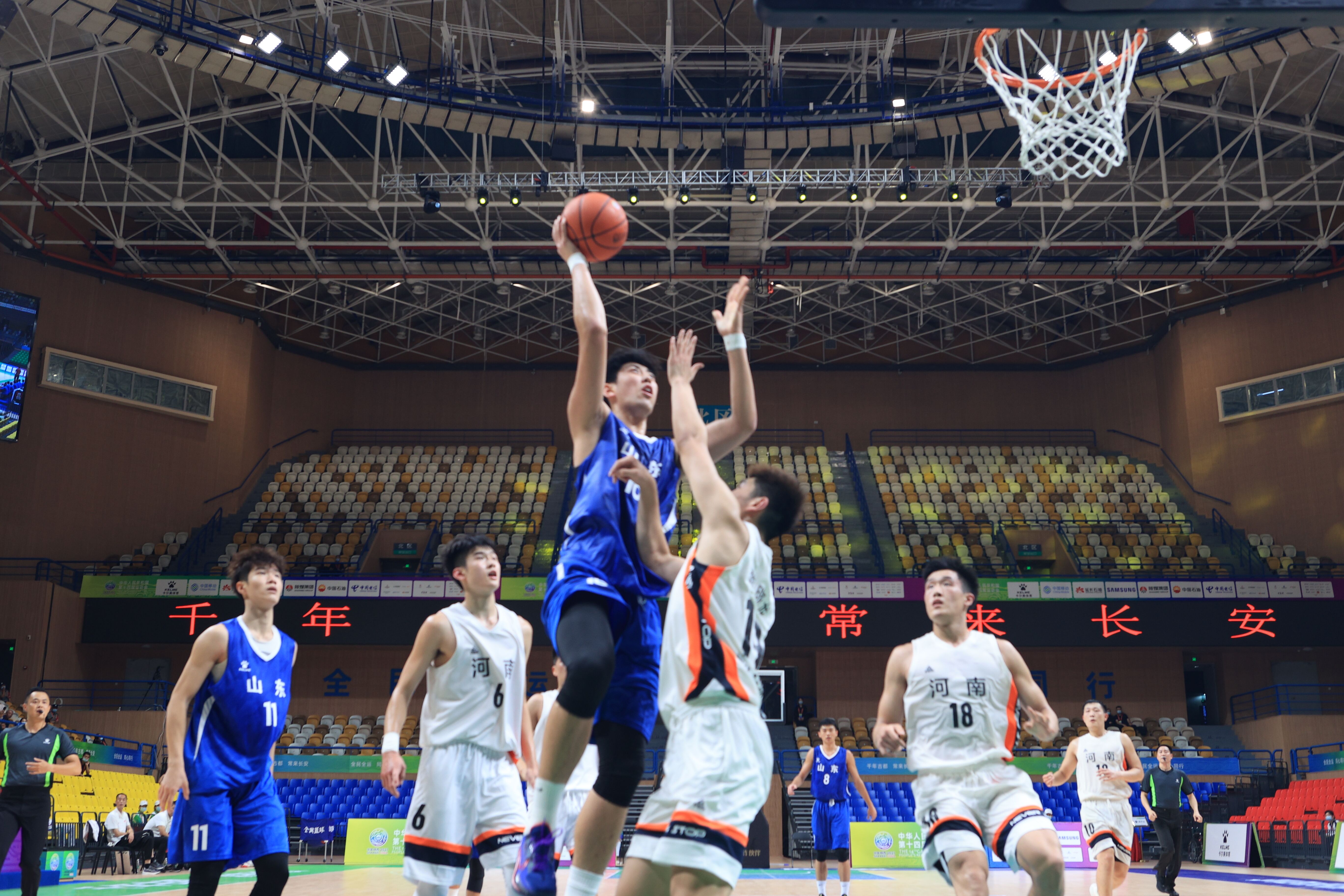 的激励下 的激励下